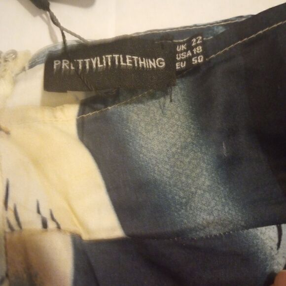 NWT pretty little thing spaghetti strap corset style top - Picture 8 of 10